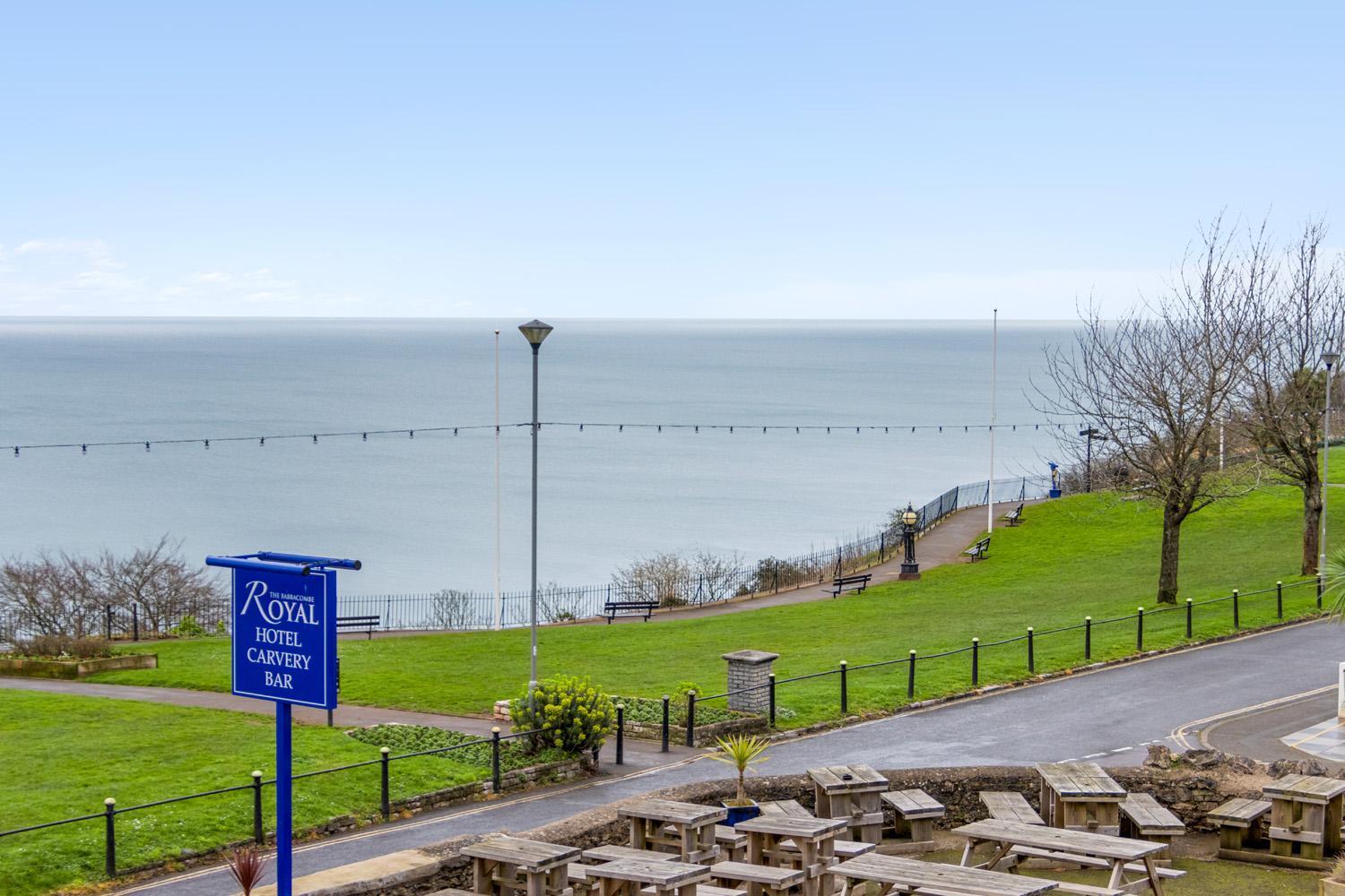 Babbacombe Royal Hotel And Carvery ทอร์คิ ภายนอก รูปภาพ
